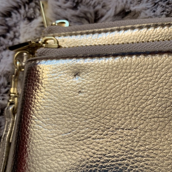 TARGET plain gold wristlet - Picture 2 of 6